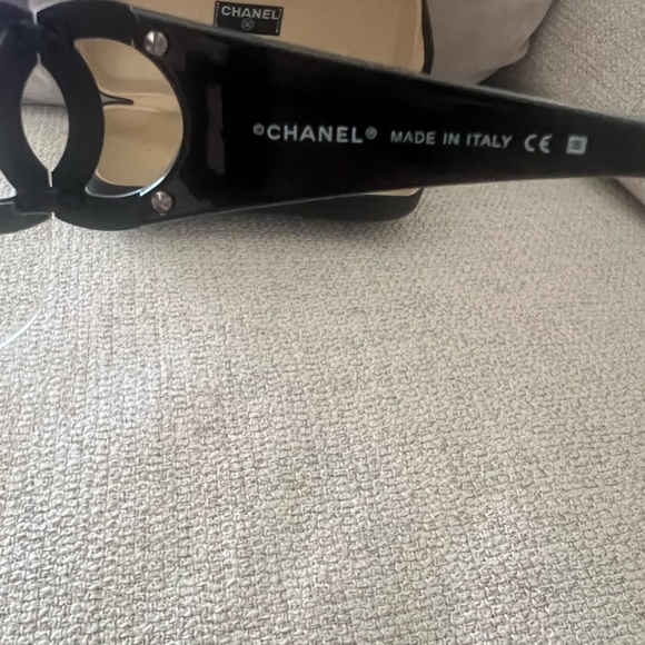 CHANEL CC Monogram Oversized Shield Sunglasses - Picture 4 of 7